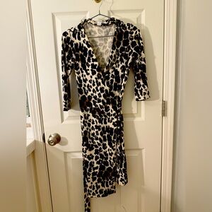 DVF Silk Jersey Wrap Dres. Size 0